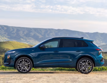 2026 Audi Q3 TFSI quattro S line black [North America] '2026