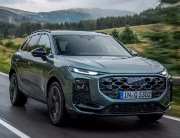 Audi Q3 TFSI quattro S line Black Package [Worldwide] '2025–pr.