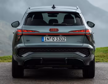 Audi Q3 TFSI quattro S line Black Package [Worldwide] '2025–pr.