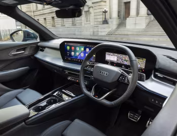 Panel frontal Audi Q3 TFSI S line [South Africa] '2026