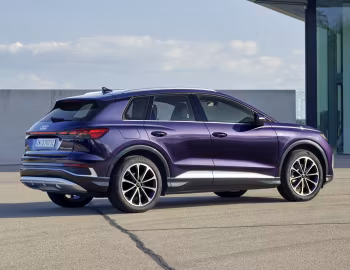 Audi Q4 35 e-tron S line [Worldwide] '2024–26