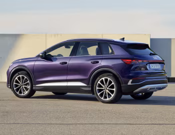 Audi Q4 35 e-tron S line [Worldwide] '2024–26