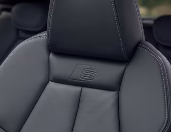 Interior Audi Q4 55 e-tron S line quattro [Australia] '2025–pr.