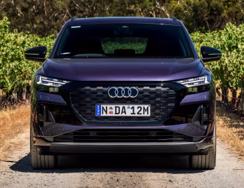 Audi Q4 55 e-tron S line quattro [Australia] '2025–pr.