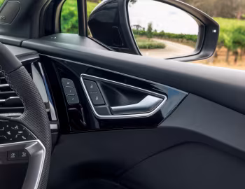 Interior Audi Q4 55 e-tron S line quattro [Australia] '2025–pr.