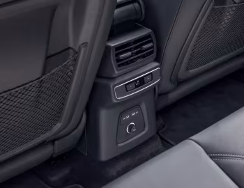 Interior Audi Q4 55 e-tron S line quattro [Australia] '2025–pr.