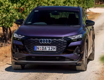 Audi Q4 55 e-tron S line quattro [Australia] '2025–pr.