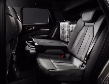 Interni Audi Q4 50 e-tron quattro S line [Worldwide] '2021–26