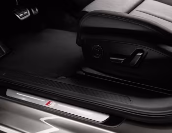 Interni Audi Q4 50 e-tron quattro S line [Worldwide] '2021–26