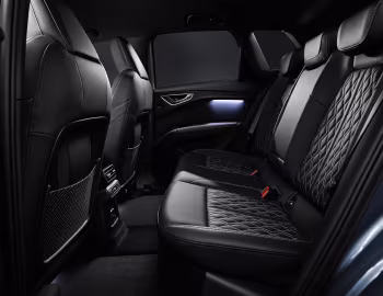 Interni Audi Q4 50 e-tron quattro S line [Worldwide] '2021–26