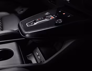 Interior Audi Q4 50 e-tron quattro S line [Worldwide] '2021–26