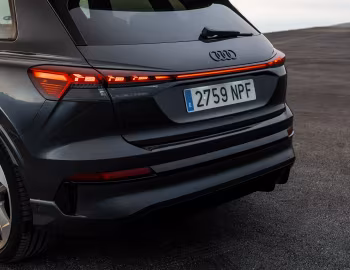 Audi Q4 e-tron S line [Worldwide] '2026