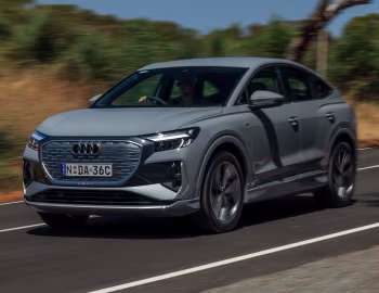 Audi Q4 Sportback 45 e-tron S line [Australia] '2025–pr.