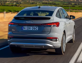 Audi Q4 Sportback 45 e-tron S line [Australia] '2025–pr.