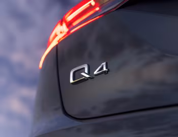 Audi Q4 Sportback 45 e-tron S line [Australia] '2025–pr.