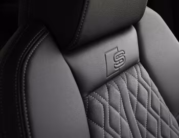 Intérieur Audi Q4 Sportback 55 e-tron quattro S line [UK-spec] '2024–26