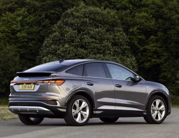 Audi Q4 Sportback 55 e-tron quattro S line [UK-spec] '2024–26