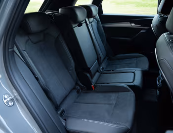Interior Audi Q5 40 TDI quattro S line [Japan] '2021–25
