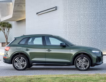 Audi Q5 40 TDI quattro S line [South Africa] '2021–pr.