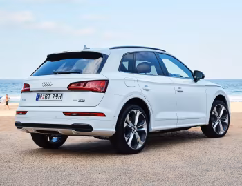 Audi Q5 45 TFSI quattro S line "Black Edition" [Australia] '2019–20