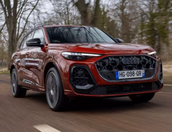 Audi Q5 e-hybrid quattro S line [Worldwide] '2025–pr.