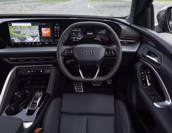 Panel frontal Audi Q5 e-hybrid quattro S line [UK-spec] '2025–pr.