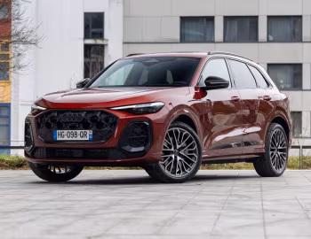 Audi Q5 e-hybrid quattro S line [Worldwide] '2025–pr.