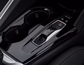 Interior Audi Q5 e-hybrid quattro S line [UK-spec] '2025–pr.