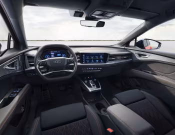 Торпедо Audi Q5 50 e-tron quattro [China] '2022–н.в.