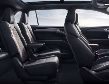 Интерьер Audi Q5 50 e-tron quattro [China] '2022–н.в.
