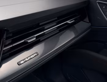 Interior Audi Q5 50 e-tron quattro [China] '2022–pr.