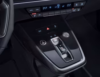 Interior Audi Q5 50 e-tron quattro [China] '2022–pr.