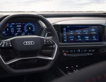 Торпедо Audi Q5 50 e-tron quattro [China] '2022–н.в.