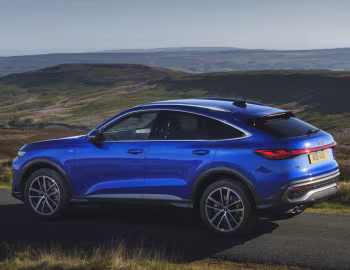 Audi Q5 Sportback TDI S line "Launch Edition" [UK-spec] '2025–pr.