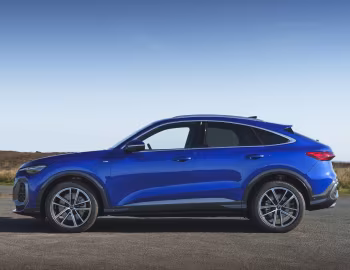 Audi Q5 Sportback TDI S line "Launch Edition" [UK-spec] '2025–pr.