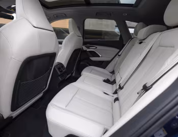 Interior 2025–pr. Audi Q5 TFSI quattro [North America] '2025–pr.
