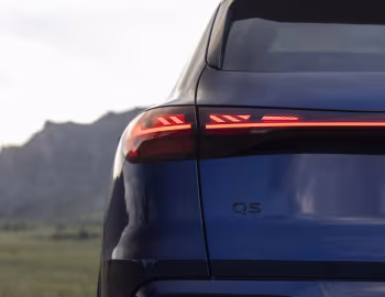 2025–pr. Audi Q5 TFSI quattro [North America] '2025–pr.