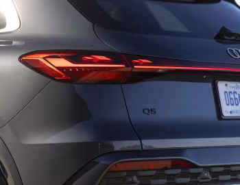 2025–pr. Audi Q5 TFSI quattro [North America] '2025–pr.