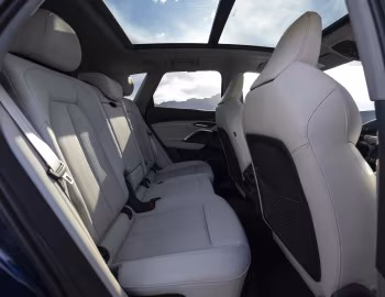 Interior 2025–pr. Audi Q5 TFSI quattro [North America] '2025–pr.