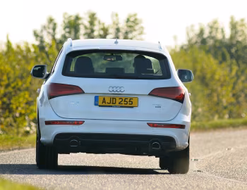 Audi Q5 TFSI quattro S line [UK-spec] (8R) '2012–17