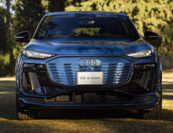 2025–pr. Audi Q6 e-tron quattro S line [Mexico] '2025–pr.