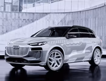 Audi Q6 e-tron Prototype Show Car '09.2023
