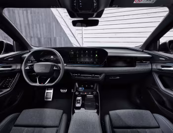 Panel frontal Audi Q6 e-tron Prototype Show Car '09.2023