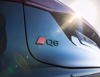 Audi Q6 e-tron quattro S line [Australia] '2025–pr.