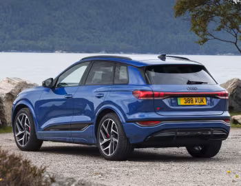 Audi Q6 e-tron quattro S line "Edition 1" [UK-spec] '2024–н.в.