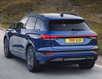 Audi Q6 e-tron quattro S line "Edition 1" [UK-spec] '2024–н.в.