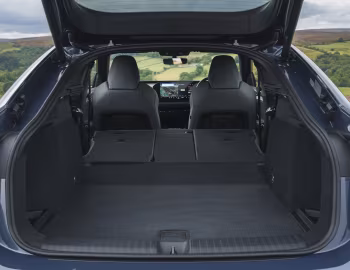 Ambos Audi Q6 Sportback e-tron S line [UK-spec] '2025–pr.