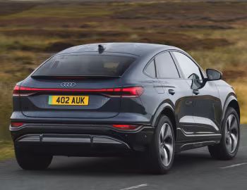 Audi Q6 Sportback e-tron S line [UK-spec] '2025–pr.