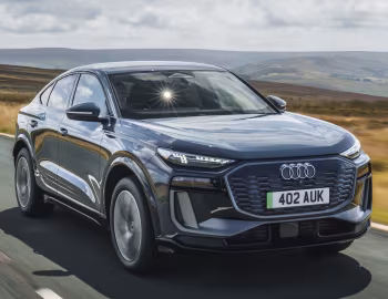 Audi Q6 Sportback e-tron S line [UK-spec] '2025–pr.