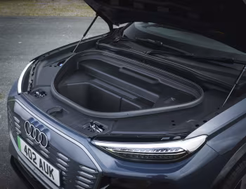 Ambos Audi Q6 Sportback e-tron S line [UK-spec] '2025–pr.